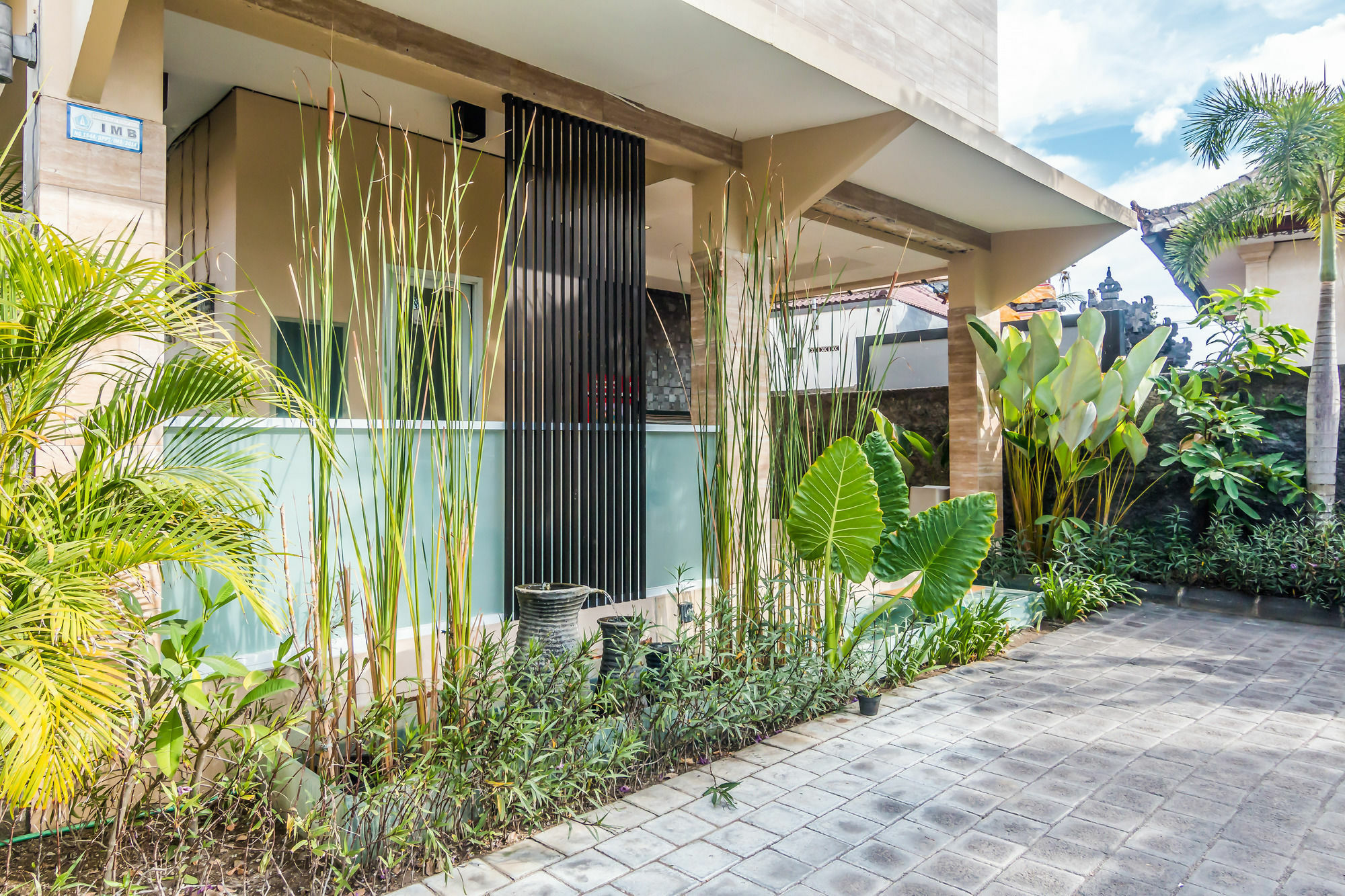 Zen Rooms Basic Jimbaran Taman Mulia Kültér fotó