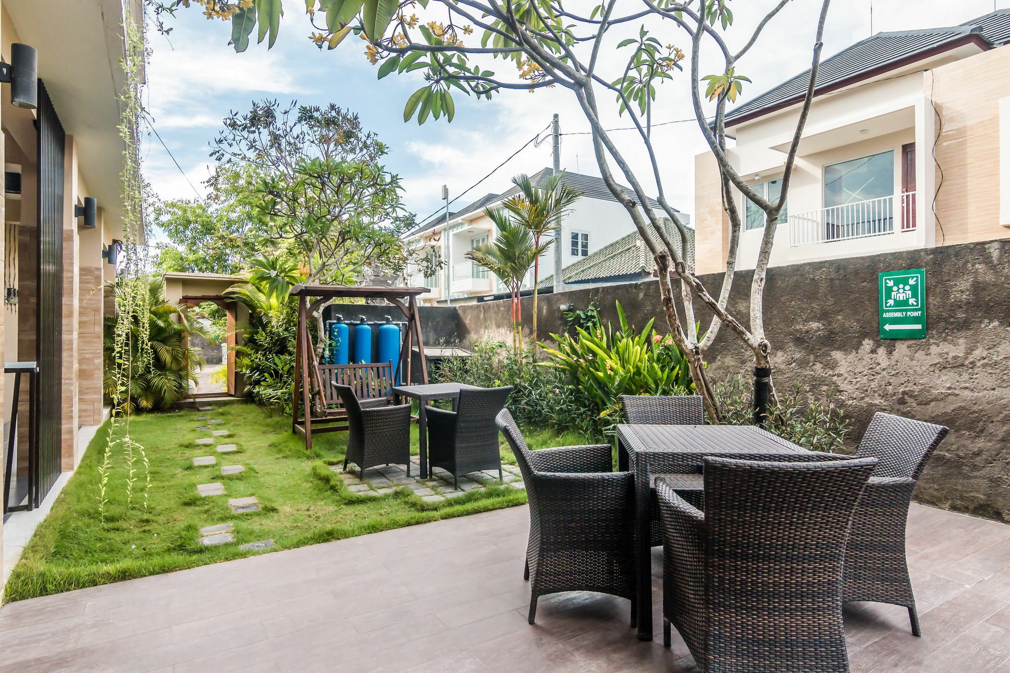 Zen Rooms Basic Jimbaran Taman Mulia Kültér fotó